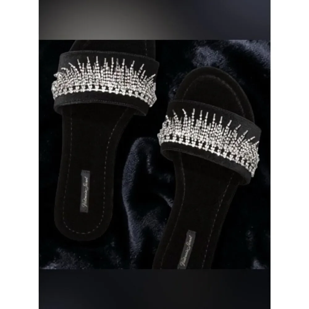 Victoria’s Secret l Black Silver Fringe Bling Flat Slippers, Slides l Med 8-9